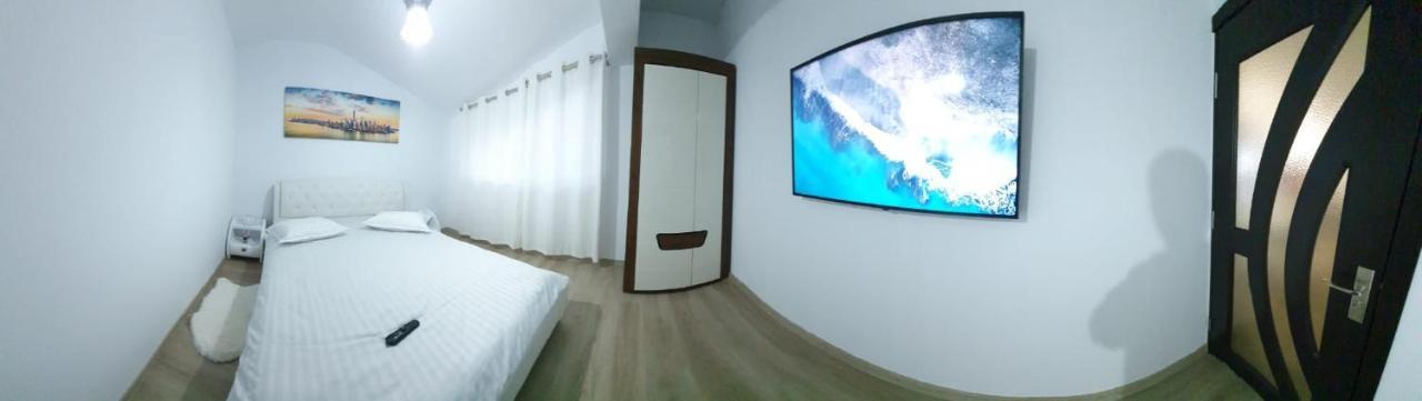 Green Apartments Oradea Bagian luar foto