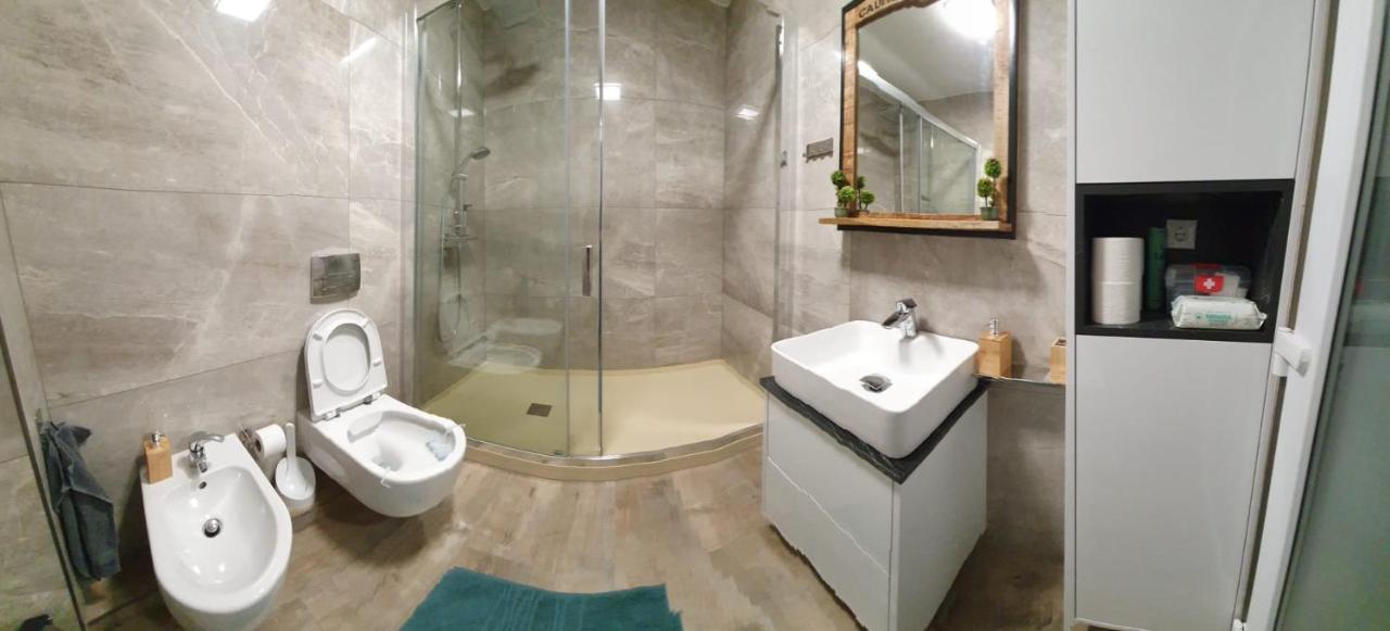 Green Apartments Oradea Bagian luar foto