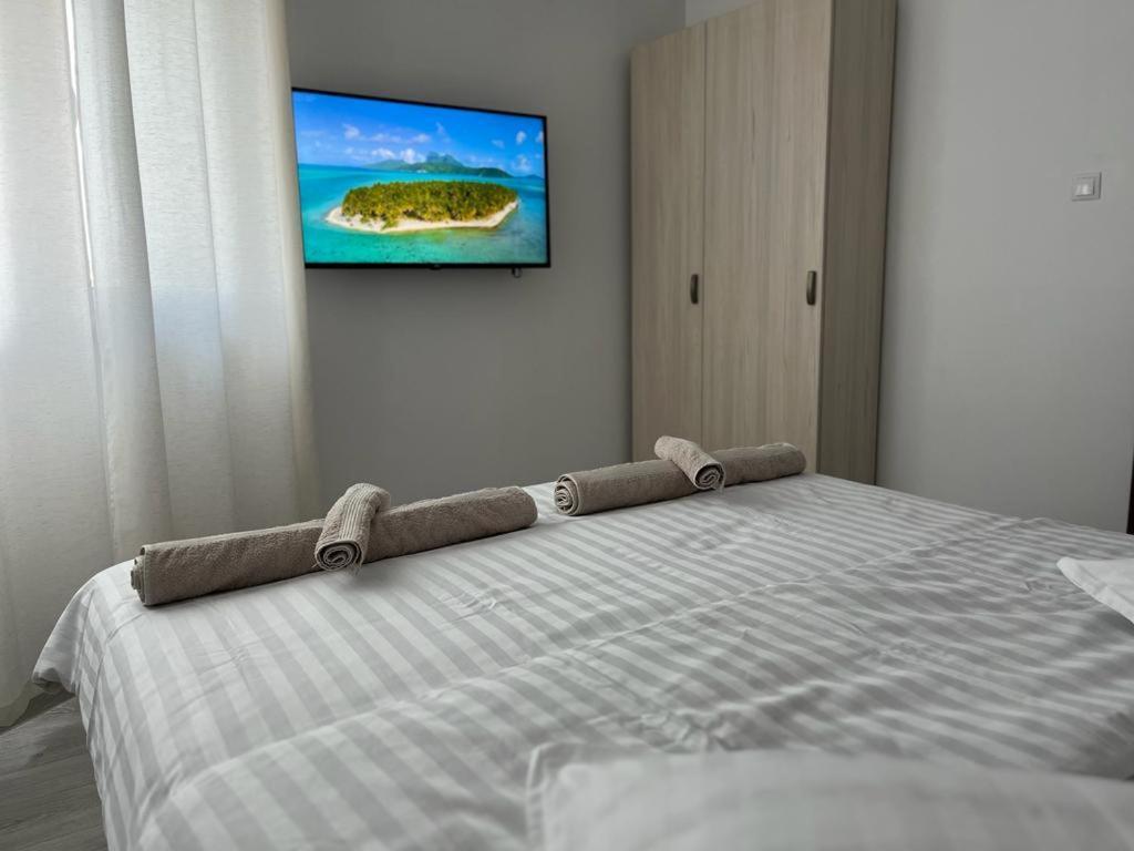 Green Apartments Oradea Bagian luar foto